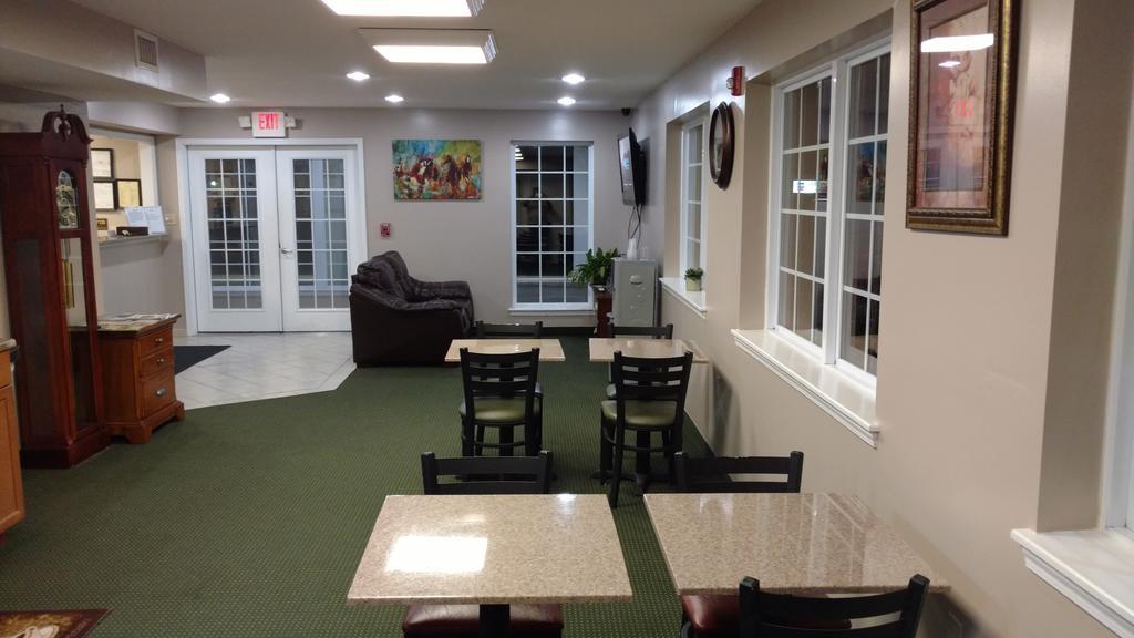 Hurricane Inn Waynesboro Bagian luar foto