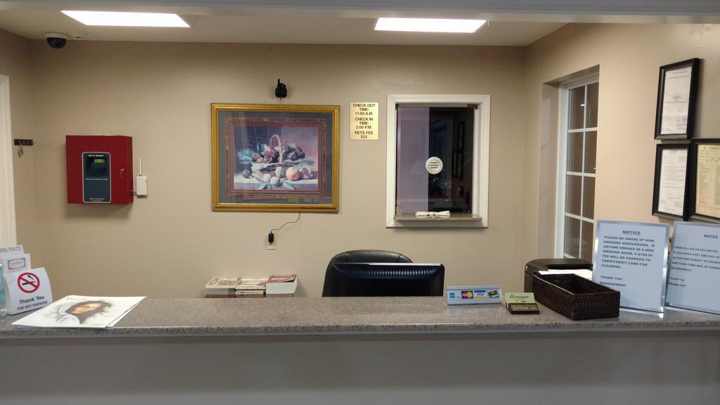 Hurricane Inn Waynesboro Bagian luar foto