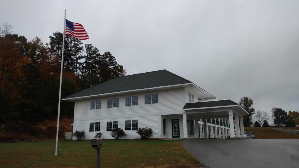 Hurricane Inn Waynesboro Bagian luar foto