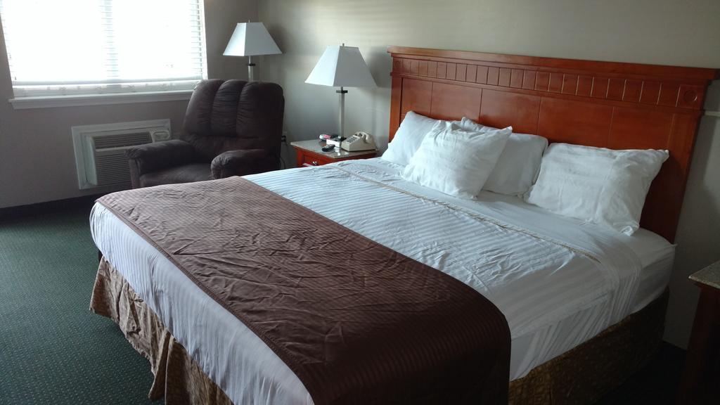 Hurricane Inn Waynesboro Bagian luar foto