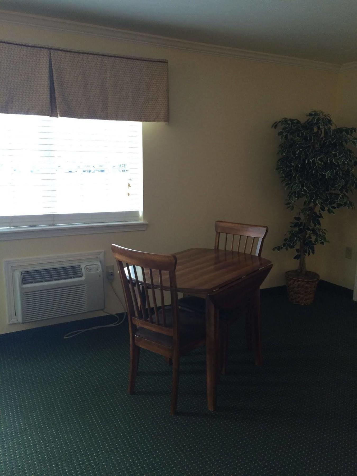 Hurricane Inn Waynesboro Bagian luar foto