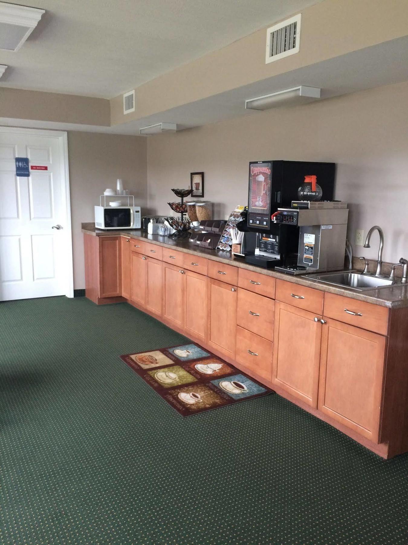 Hurricane Inn Waynesboro Bagian luar foto